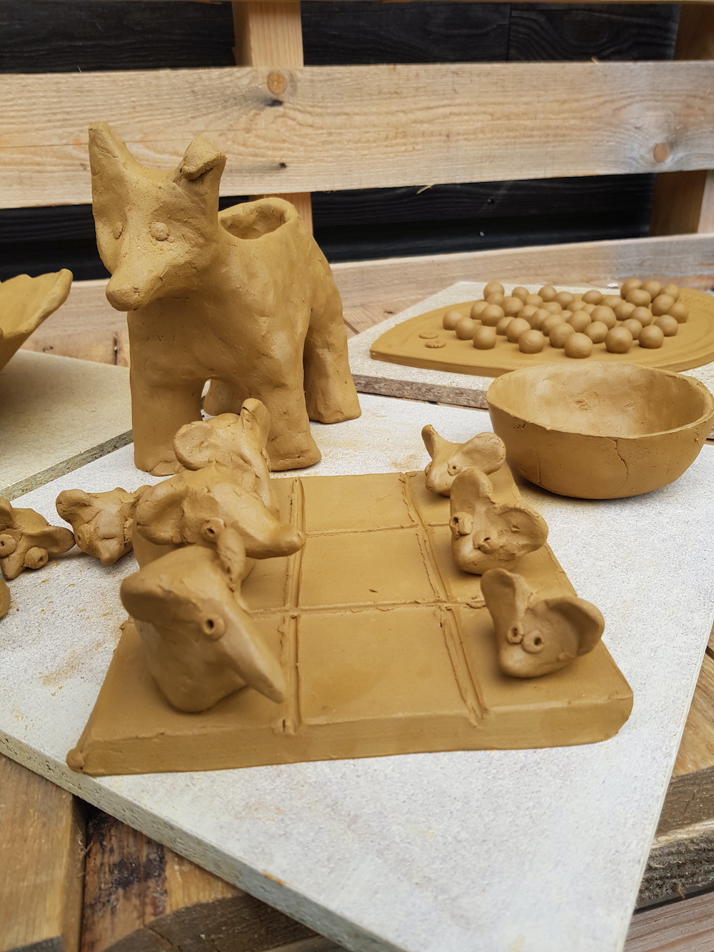 Intitiez-vous au modelage de l'argile lors de nos ateliers poterie